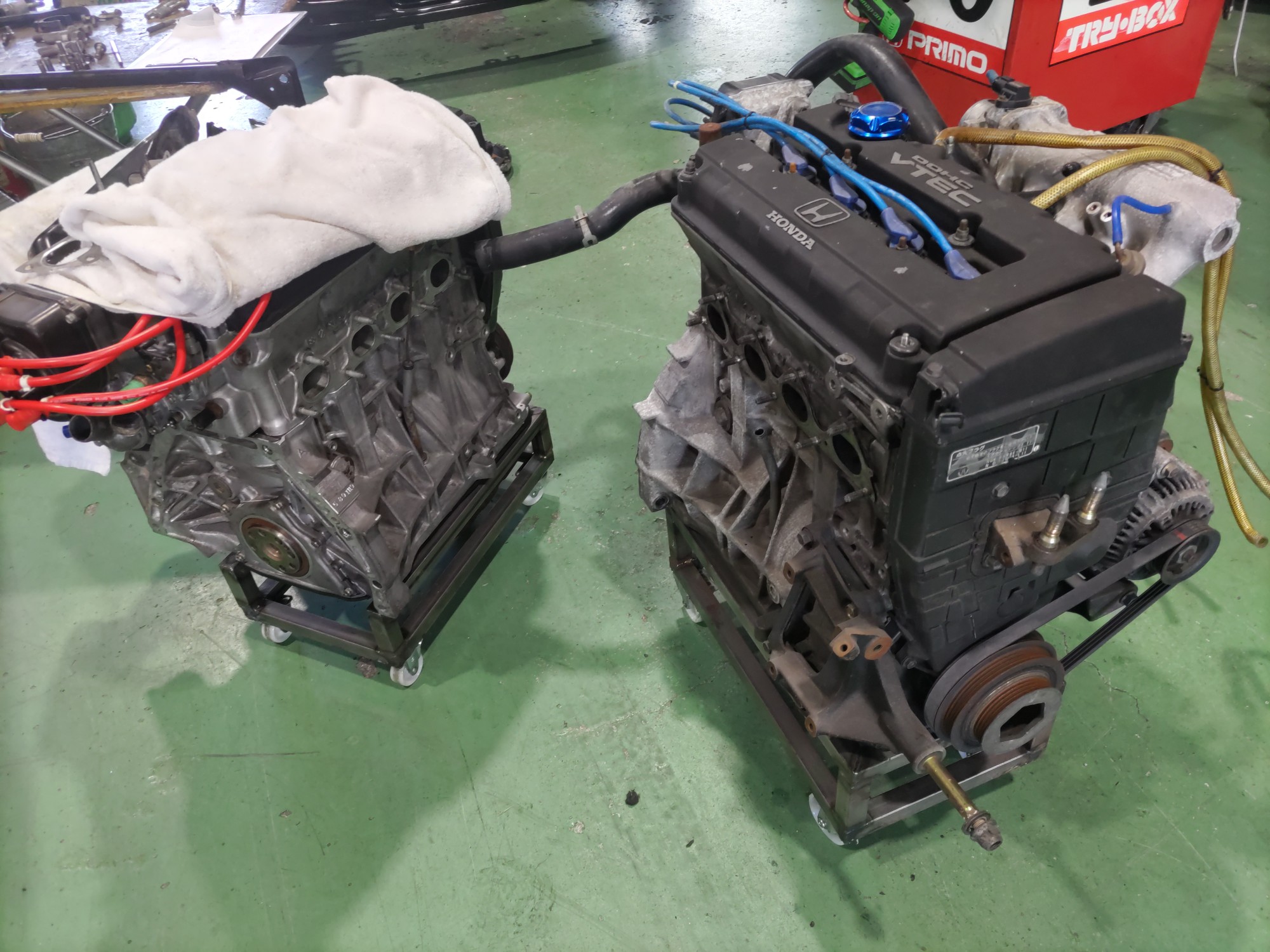 新品未使用 グッドスマイルレーシング2016ウィンドブレーカー サイズXL